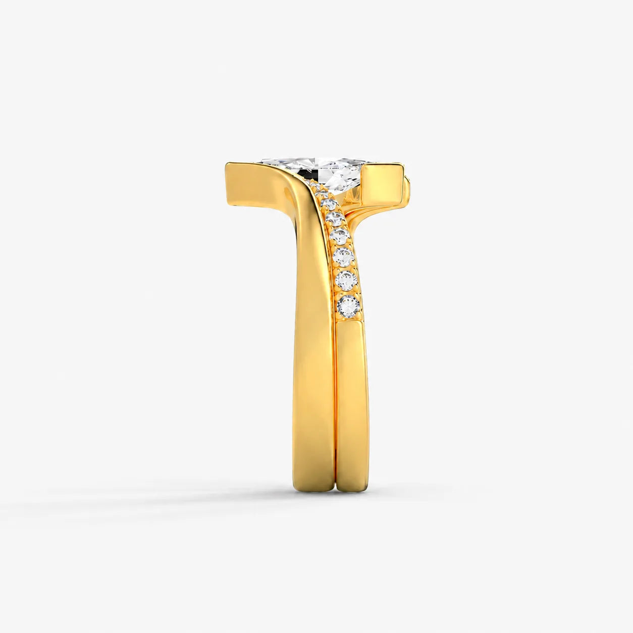 The Fine Float Ring