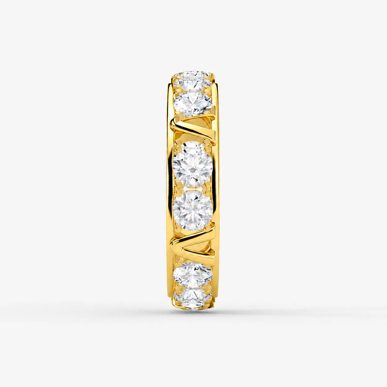 The Dramatic Apex Ring