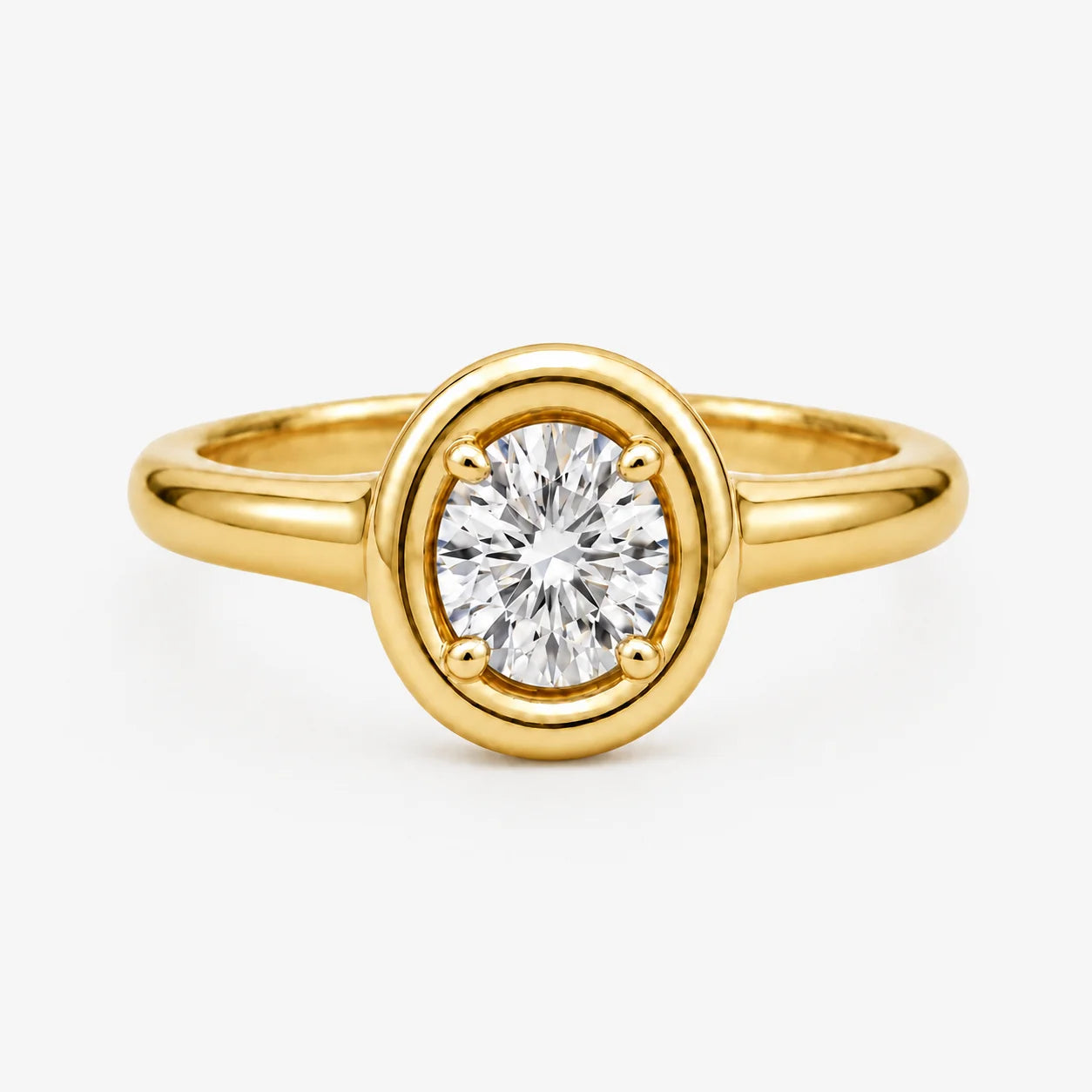 The Lux Ordo Lumiere Round Bezel Hammered Ring