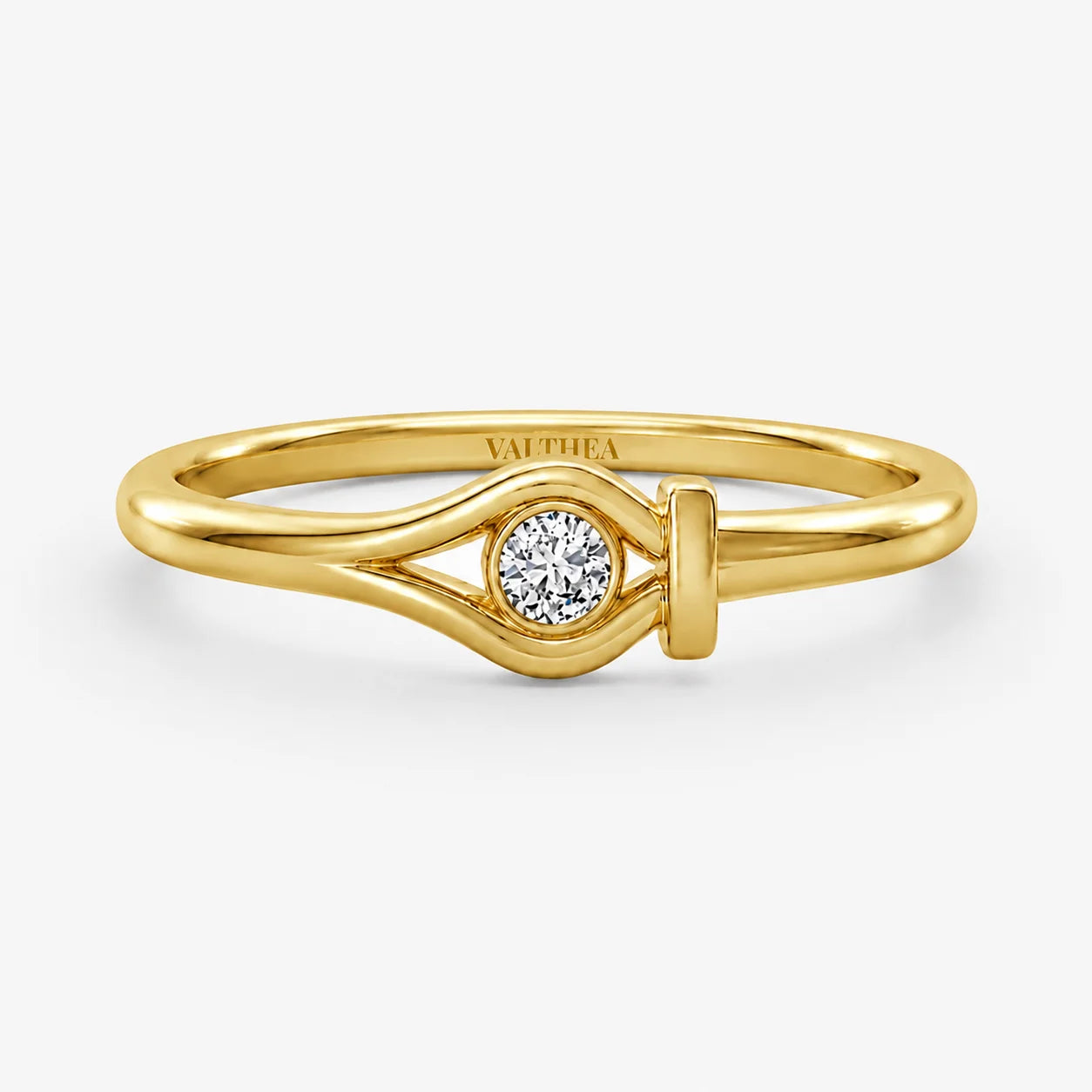 The Lux Ordo Lumiere Round Twist Bezel Ring
