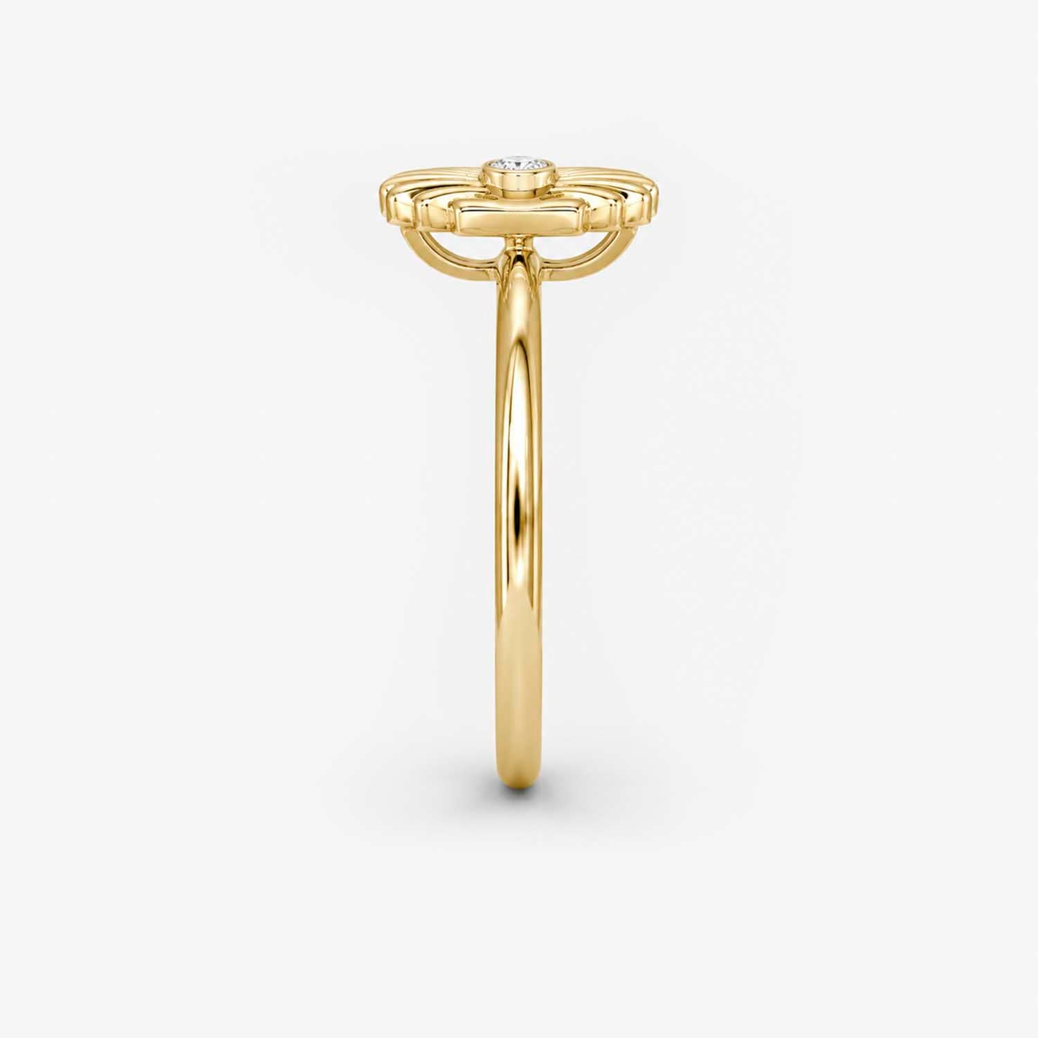 The Lux Ordo Fluctus Shell Diamond Ring