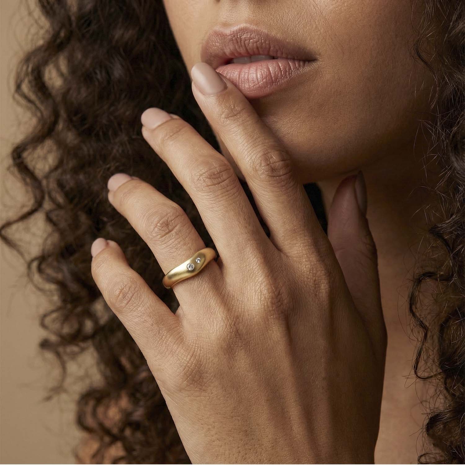 The Crescent Solitaire