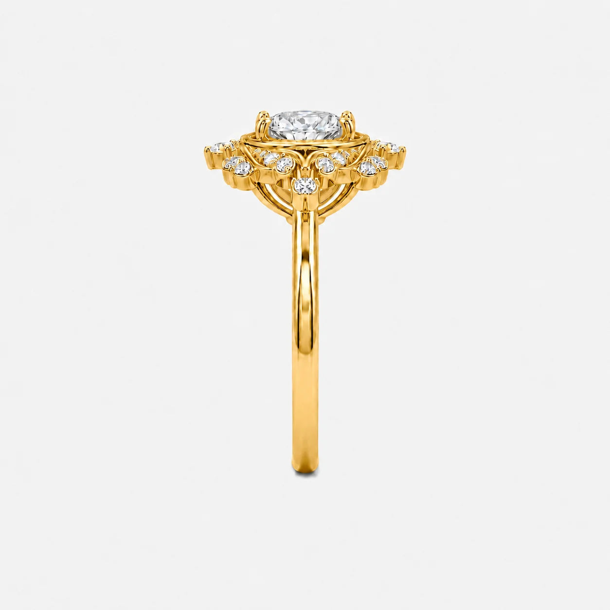 The Clementia Lumiere Oval Filigree Crown Ring