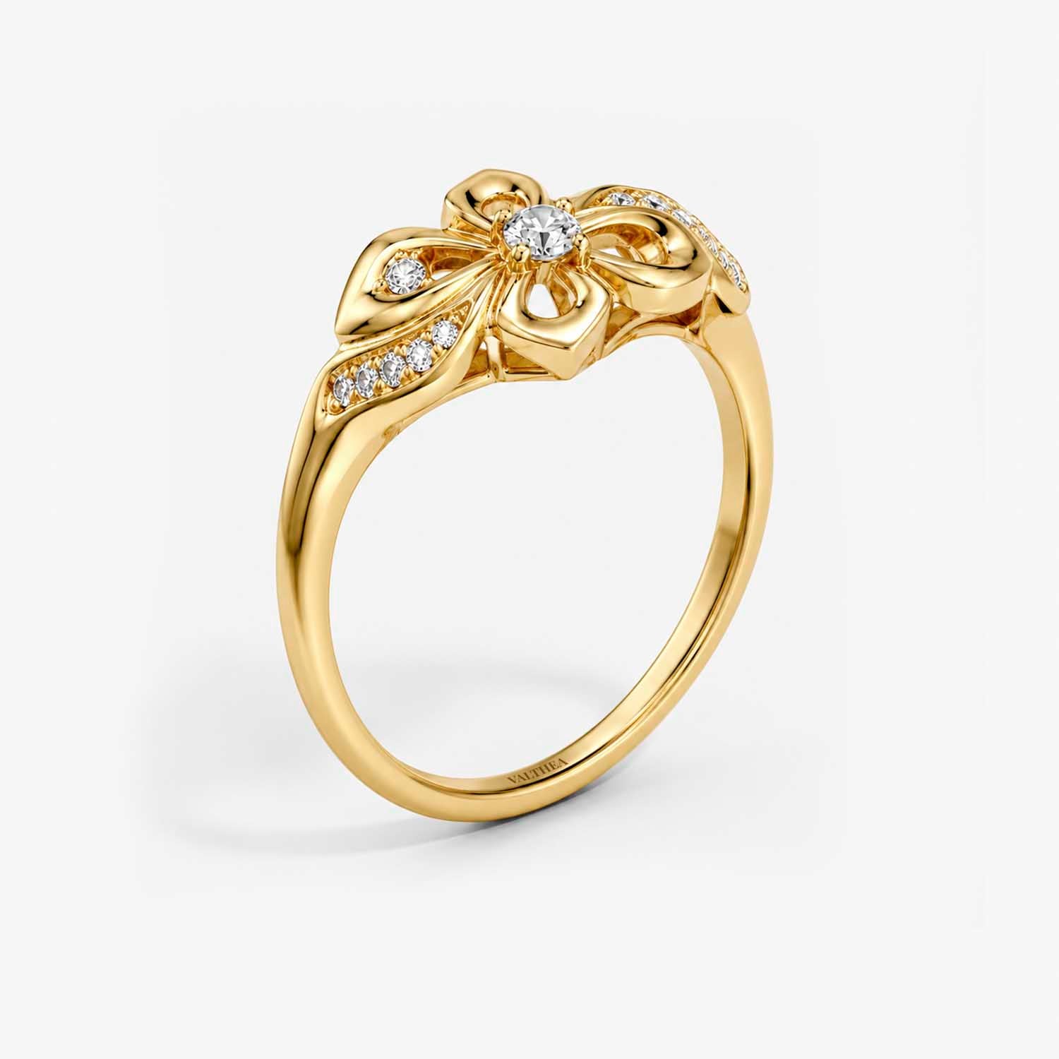 The Lux Ordo Lumiere Quatrefoil Filigree Ring
