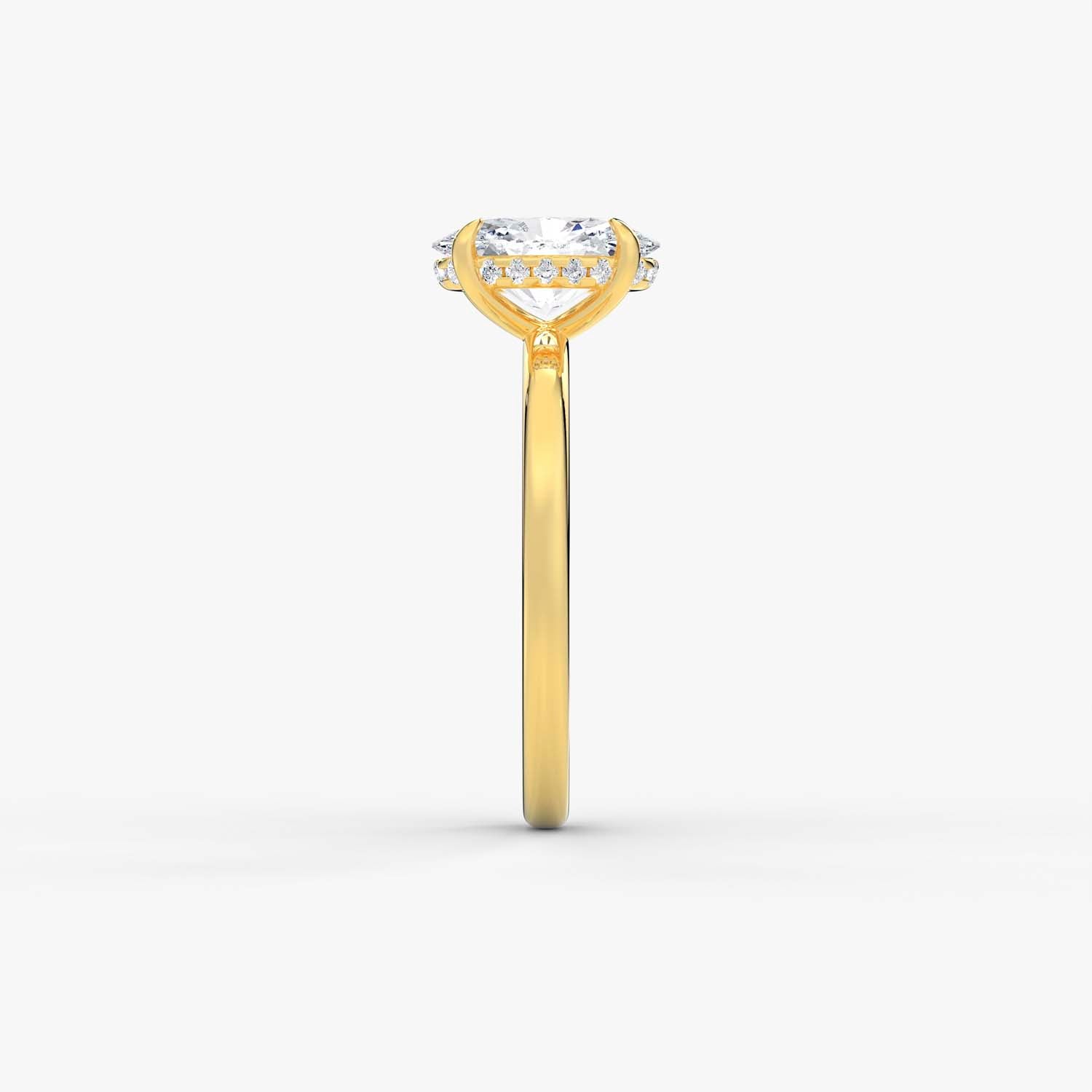 The Elegance Oval Solitaire
